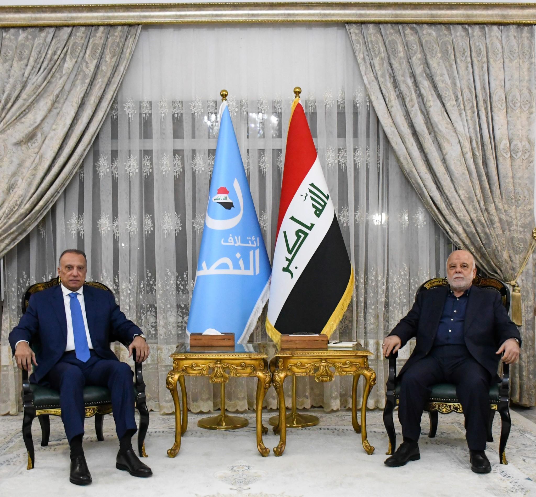 الدكتور حيدر العبادي يستقبل السيد مصطفى الكاظمي