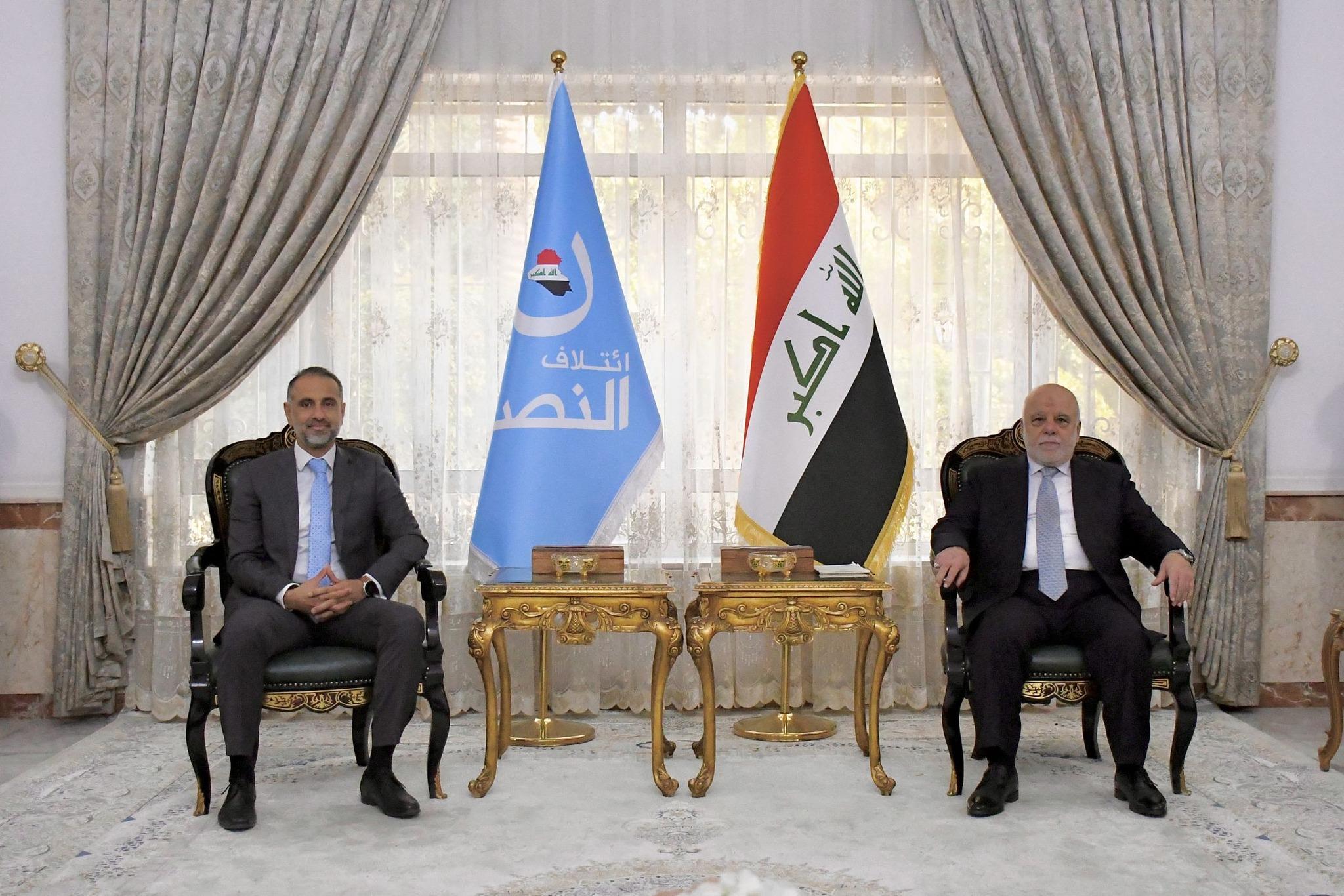 الدكتور حيدر العبادي يستقبل السفير البريطاني في بغداد