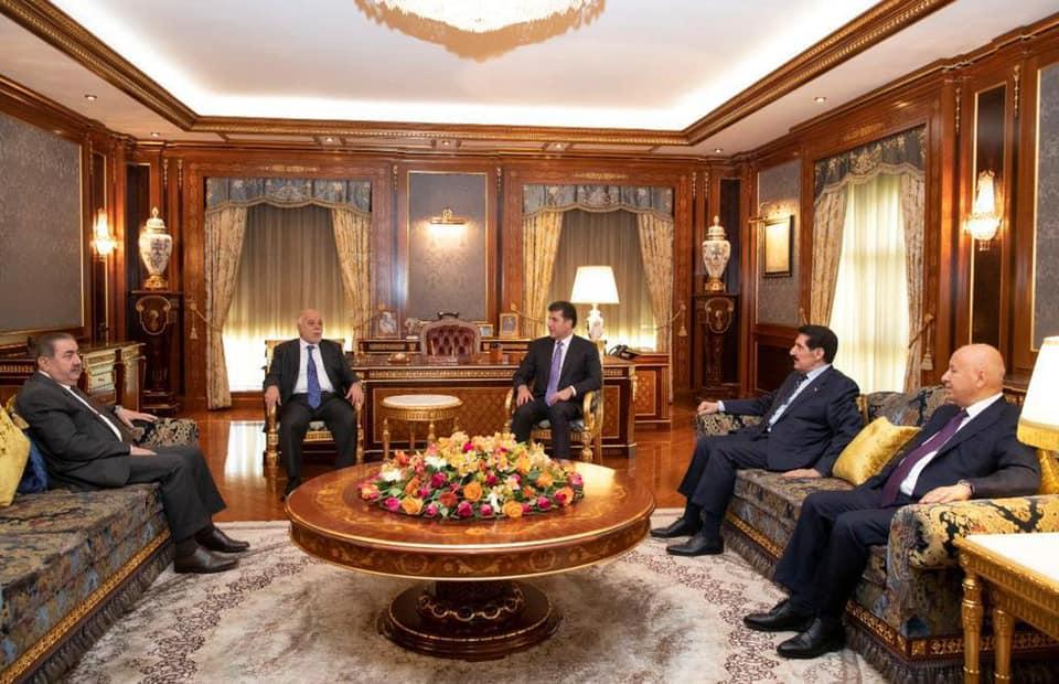 الدكتور العبادي يلتقي رئيس إقليم كردستان السيد نيجرفان بارزاني