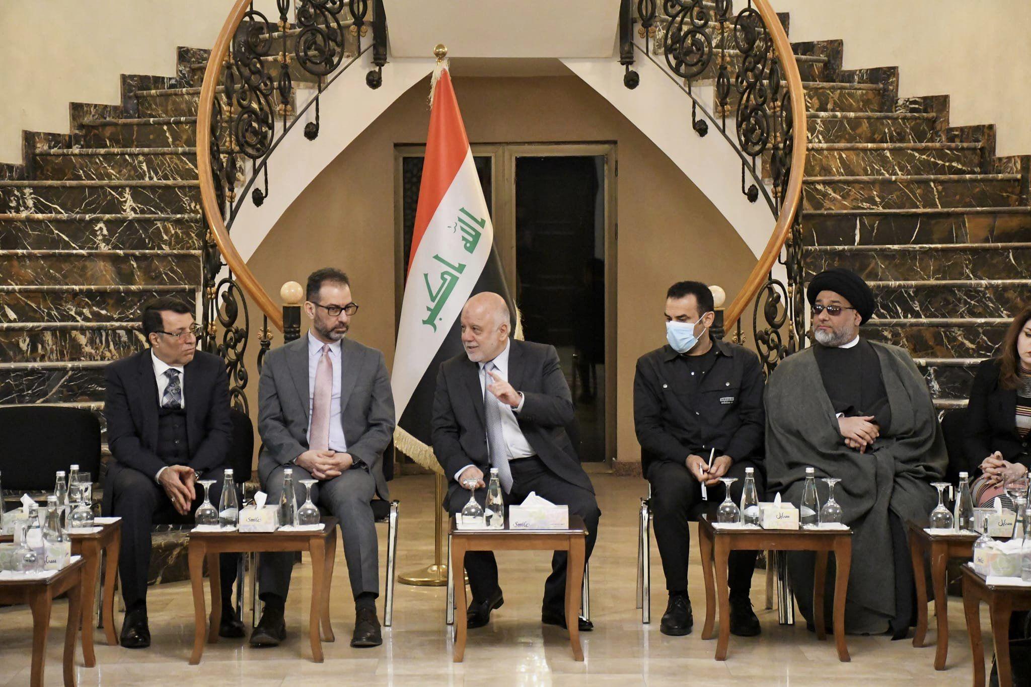 Dr. Al-Abadi receives representatives from research and specialized and strategic centers