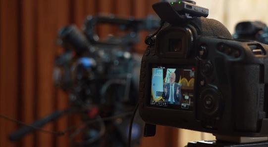 العبادي: الإدارة الأميريكية الحالية هي الأولى التي تخلو من متخصصين في الشأن العراقي منذ ما قبل 2003